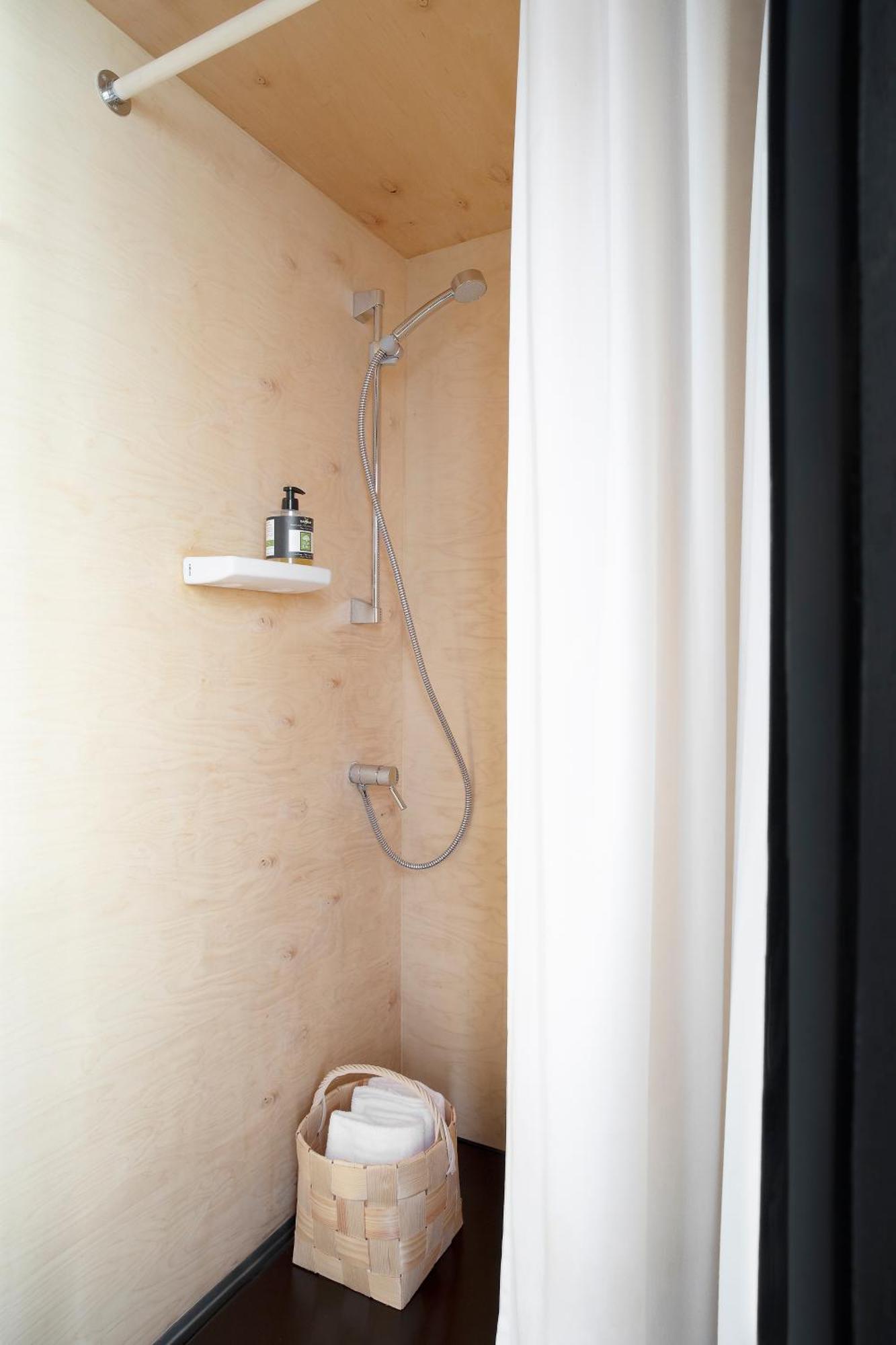 Majamaja Helsinki Off-Grid Retreat Guest House Ngoại thất bức ảnh